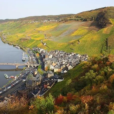 Das Kleine Stadthaus Verbandsgemeinde Verbandsgemeinde Bernkastel-Kues Buitenkant foto